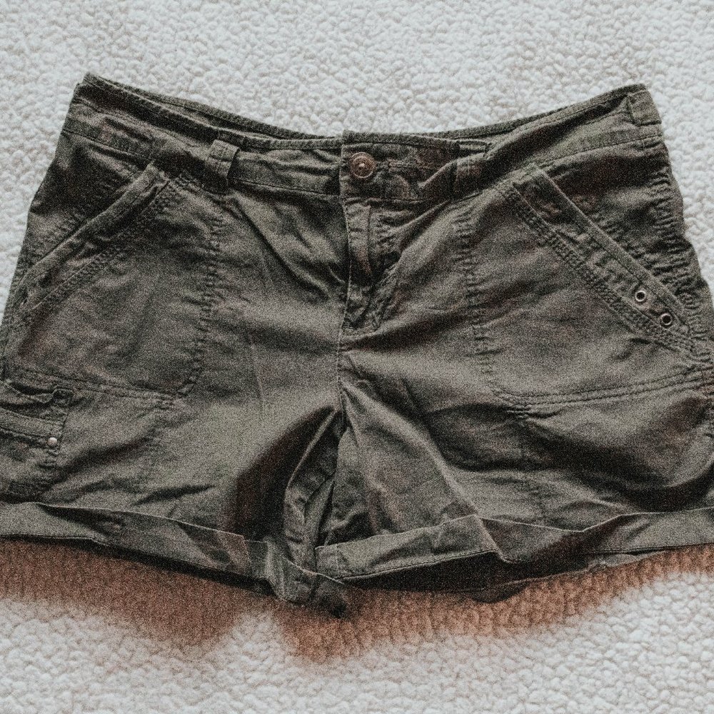 Dark green shorts